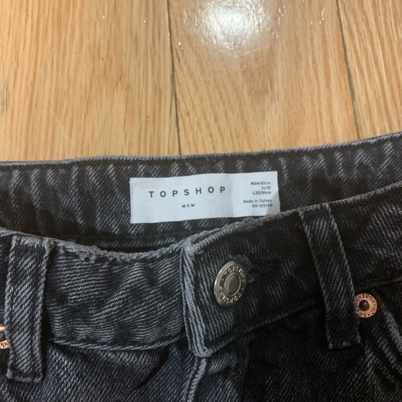 TOPSHOP BLACK MOM JEANS - Picture 2 of 3